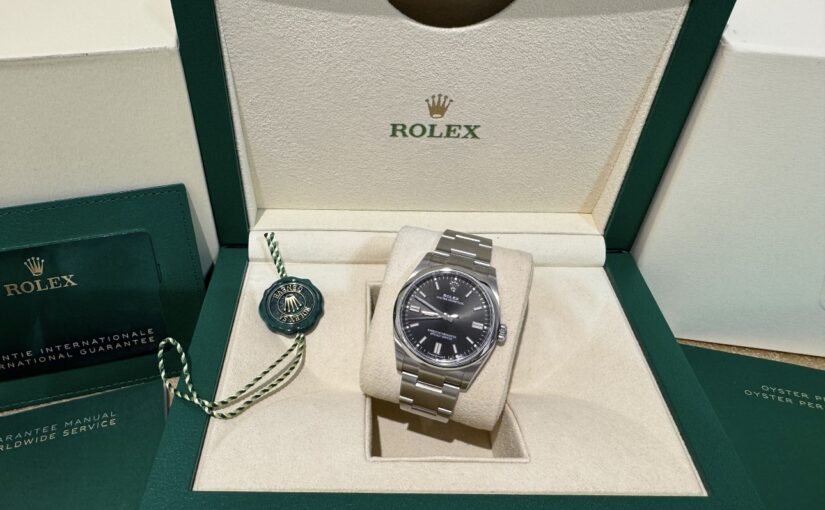 ROLEX OYSTER PERPETUAL 36MM CADRAN NOIR NEUVE